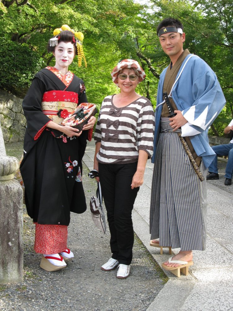 Anyós lettem Japánban