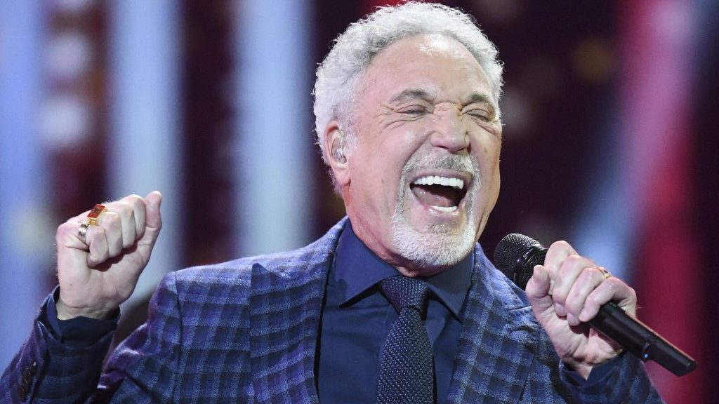 Tom Jones visszatér az MVM Dome-ba