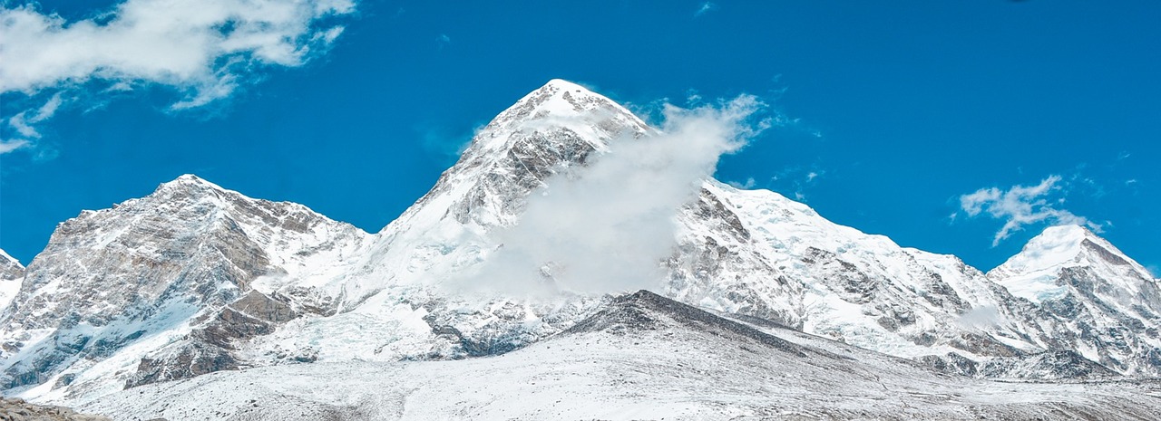 Suhajda Szilárd oxigénpalack és teherhordók nélkül hódítja meg a Mount Everestet