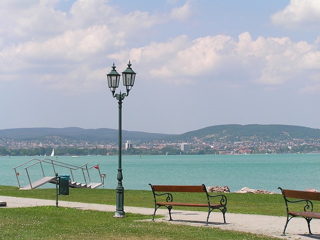 Európai színvonalú kerékpáros központ a Balatonnál