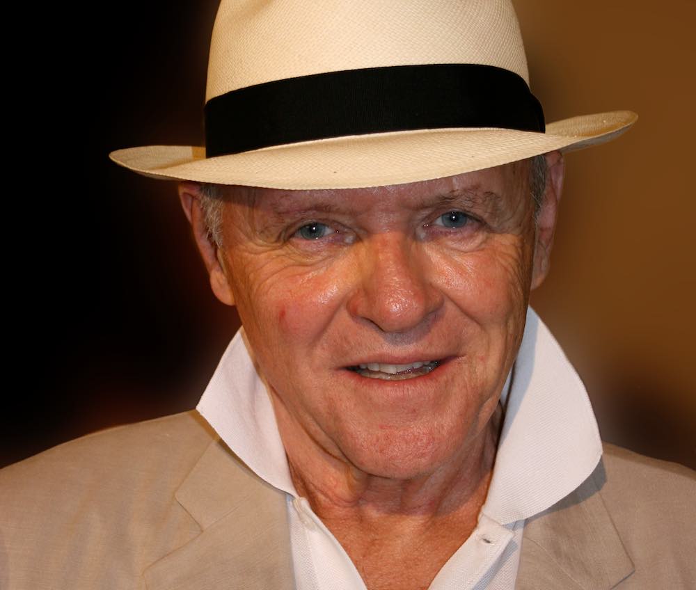 Anthony Hopkins alakítja a „brit Schindlert”