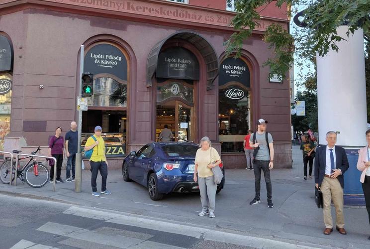 Kern András parkolásai