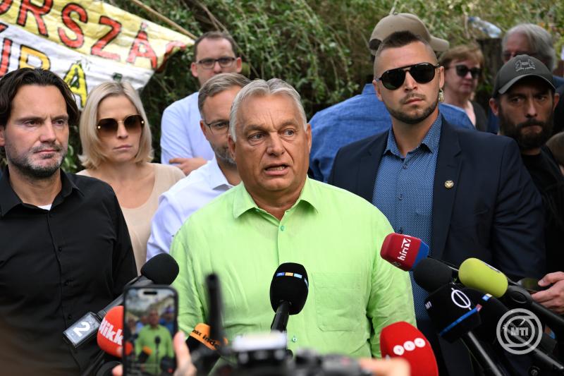 Orbán rózsaszínű beszédet mondott