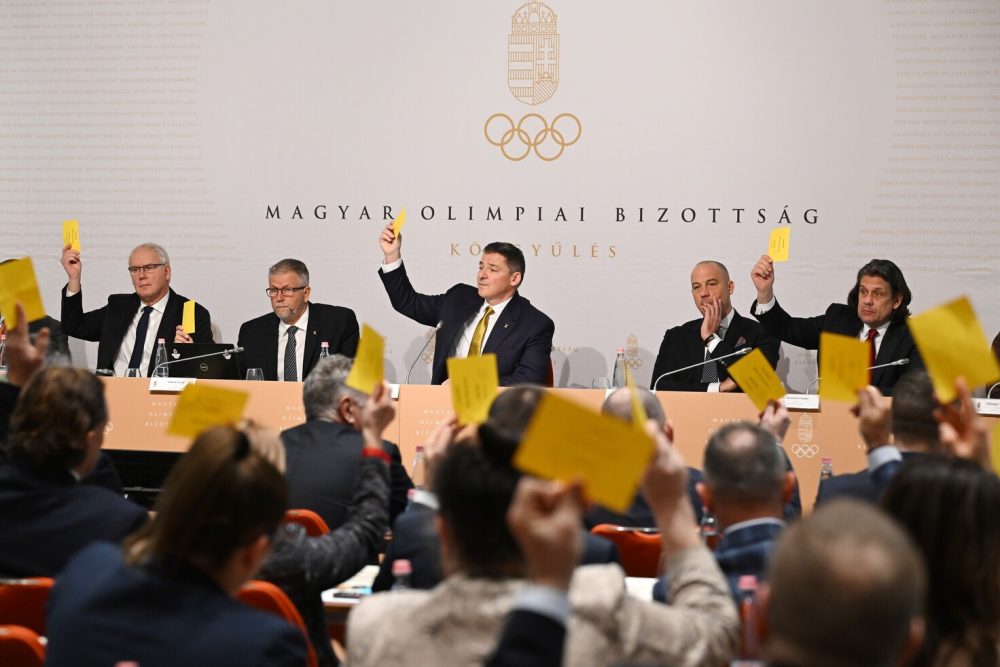 Éves beszámoló vagy furcsa hangulatú búcsúbeszéd?