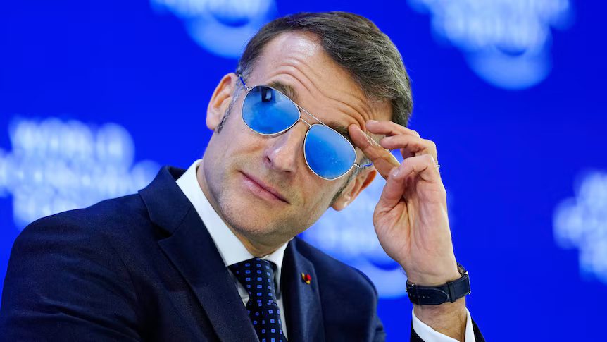 Befutott Macron napszemüvege