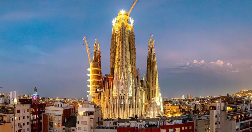 Csúcson van a Sagrada Familia