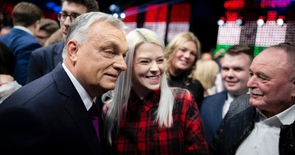 Idegesek a Karmelitában – Orbán Balázst hibáztatják