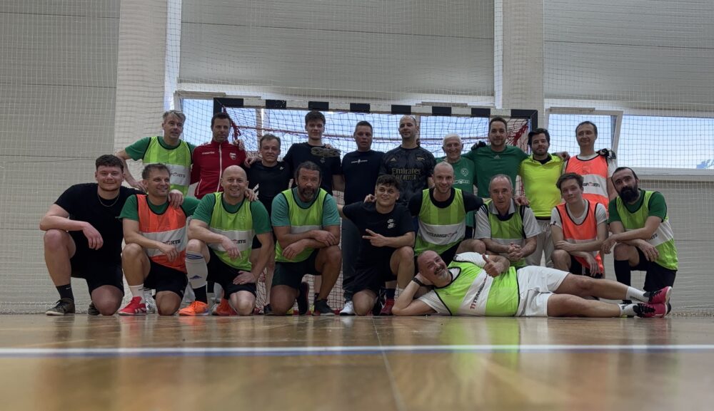 Foci színházak között